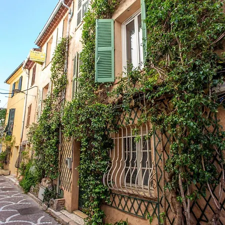 Διαμέρισμα Charm Of Vieil Antibes, Quiet 2-4pers