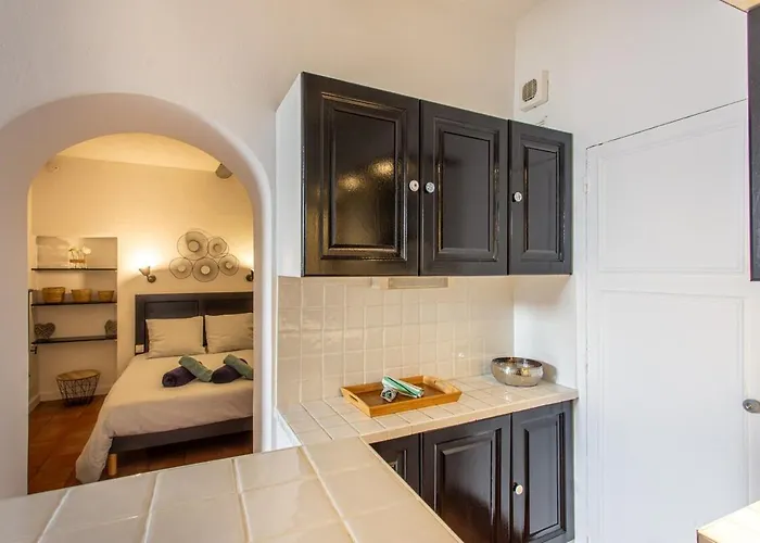 Charm Of Vieil Antibes, Quiet 2-4pers * أنتيب